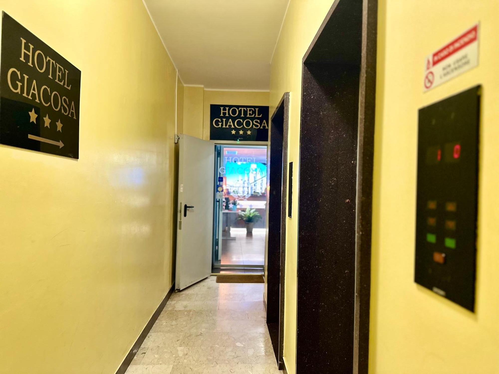 Hotel Giacosa ミラノ エクステリア 写真